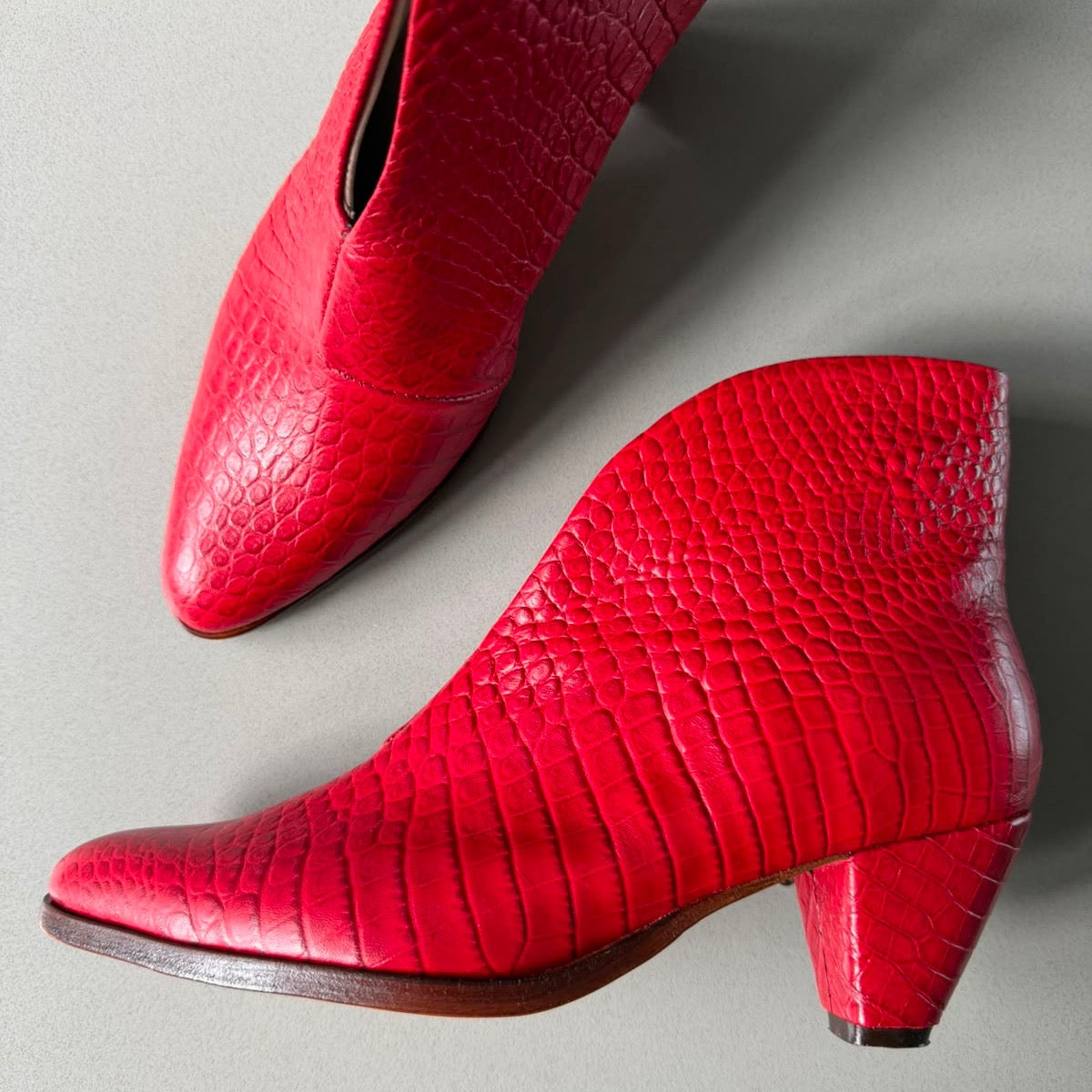 LADY RED