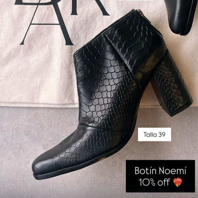 OUT - NAOMI CROCO NEGRO