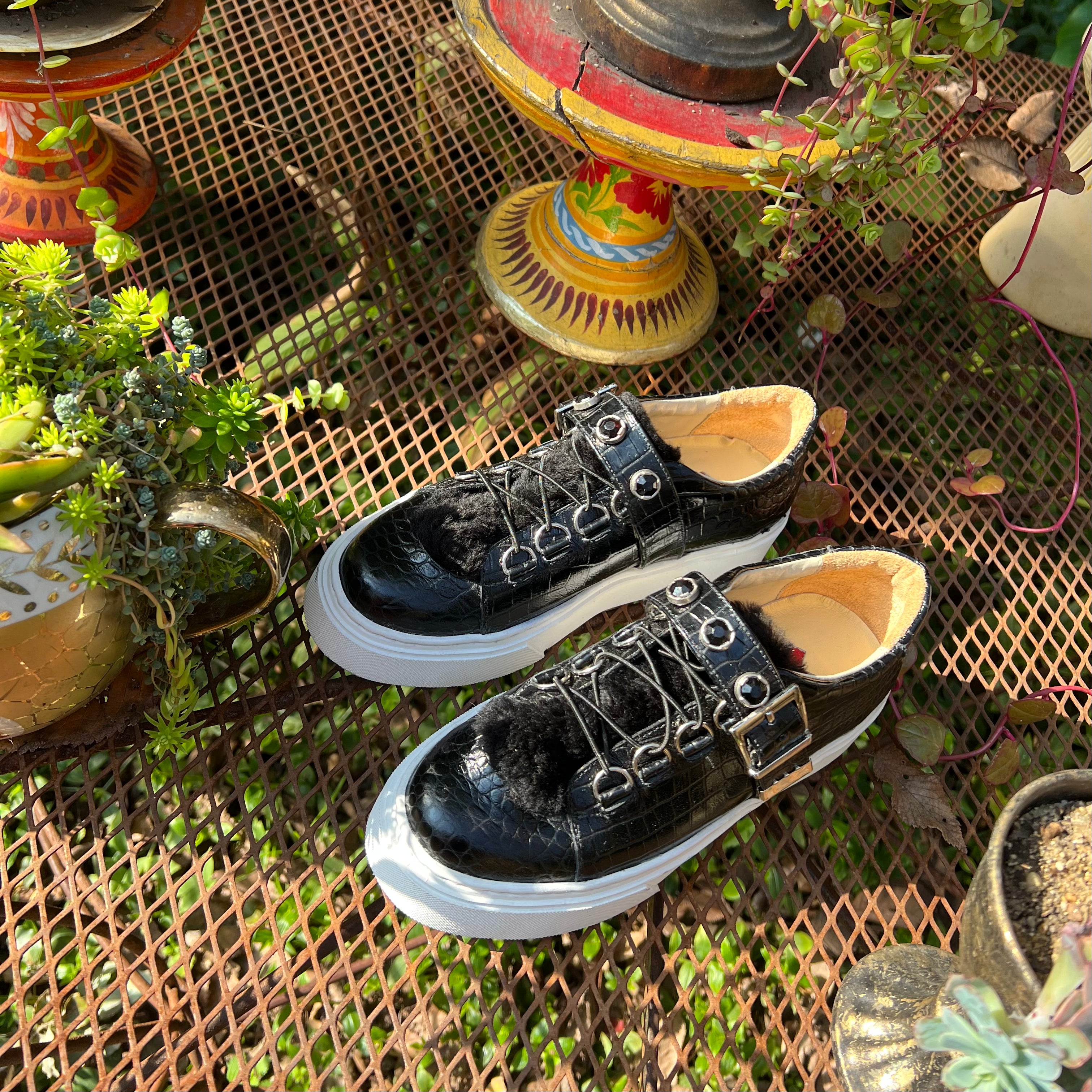 ZAPATILLA ASPEN NEGRA ALTA