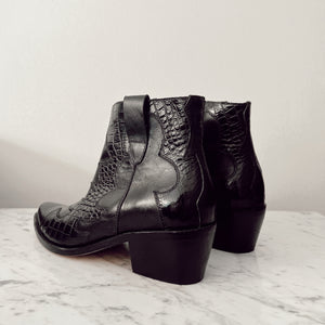 BOTIN JADE NEGRO