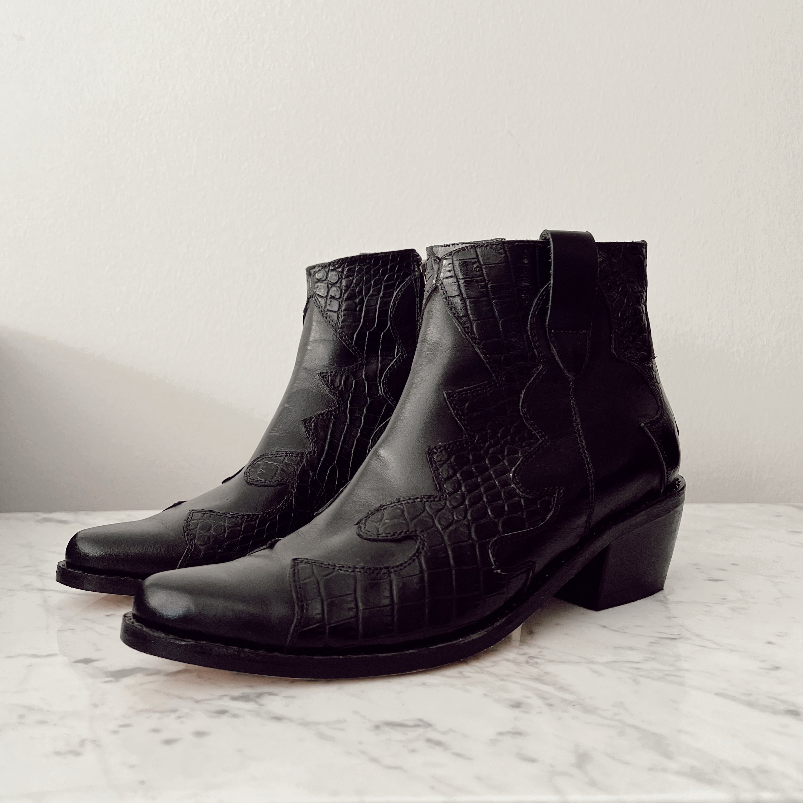 BOTIN JADE NEGRO